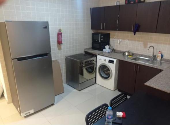 Traveller Partition Room In Al Barsha 1 Near Metro Dubaj Zewnętrze zdjęcie