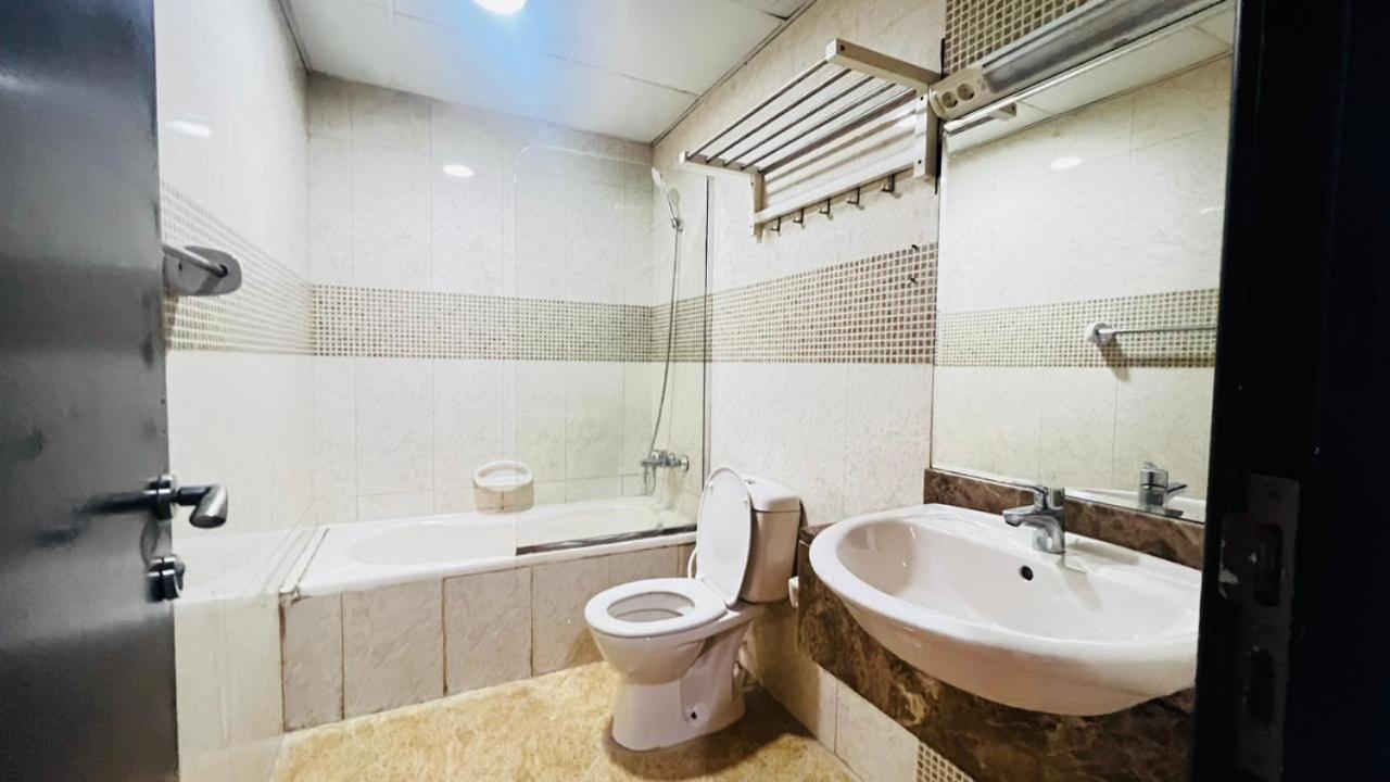 Traveller Partition Room In Al Barsha 1 Near Metro Dubaj Zewnętrze zdjęcie