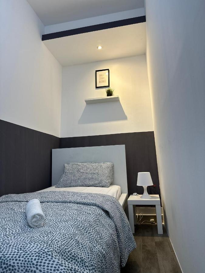 Traveller Partition Room In Al Barsha 1 Near Metro Dubaj Zewnętrze zdjęcie