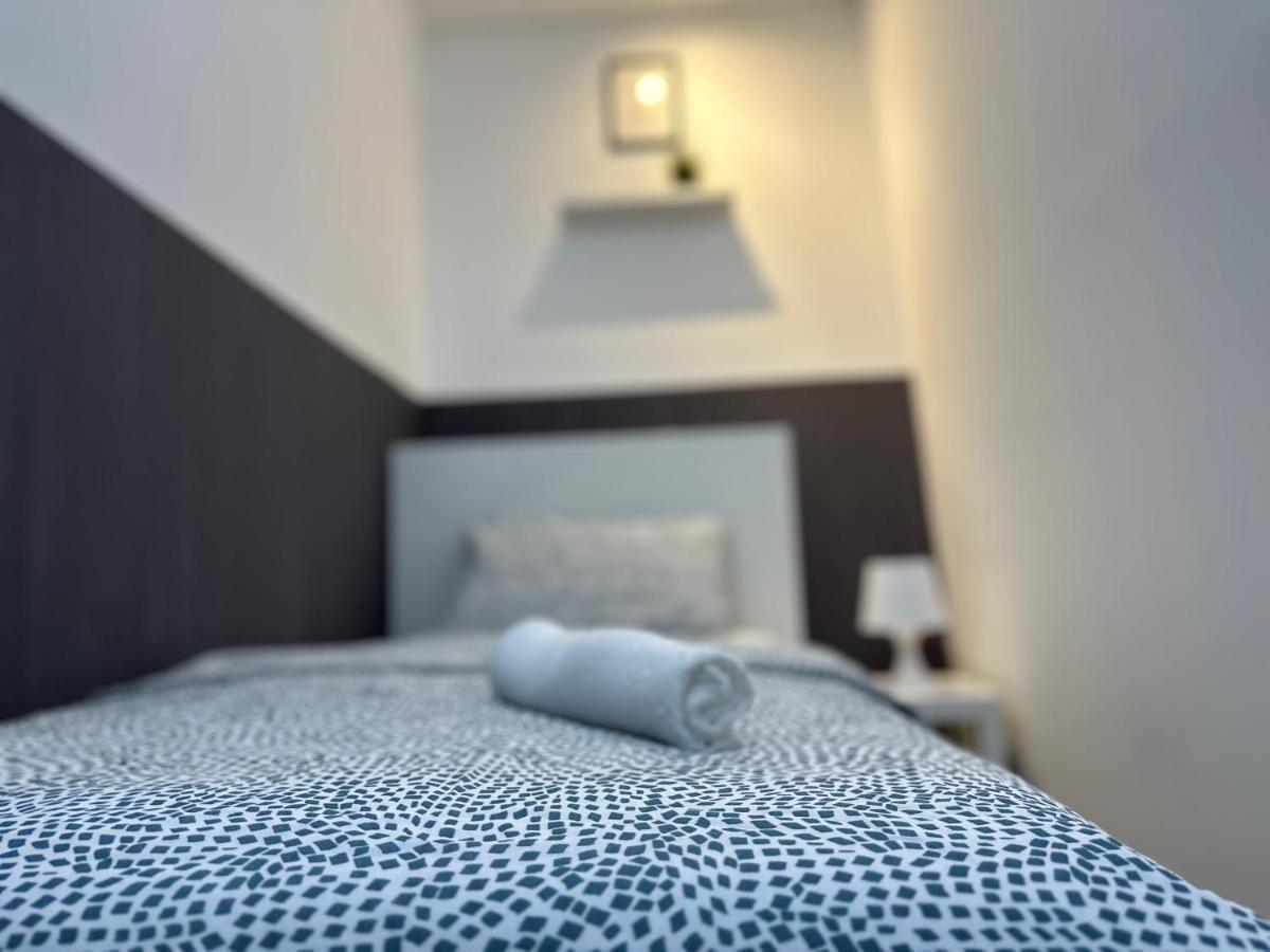 Traveller Partition Room In Al Barsha 1 Near Metro Dubaj Zewnętrze zdjęcie