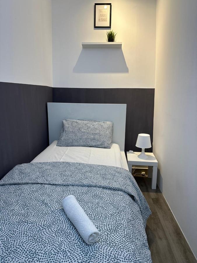 Traveller Partition Room In Al Barsha 1 Near Metro Dubaj Zewnętrze zdjęcie
